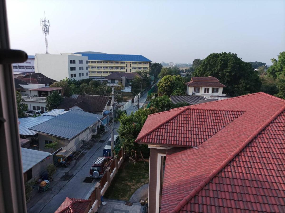 Jatuporn A2 Apartment Rangsit Екстериор снимка